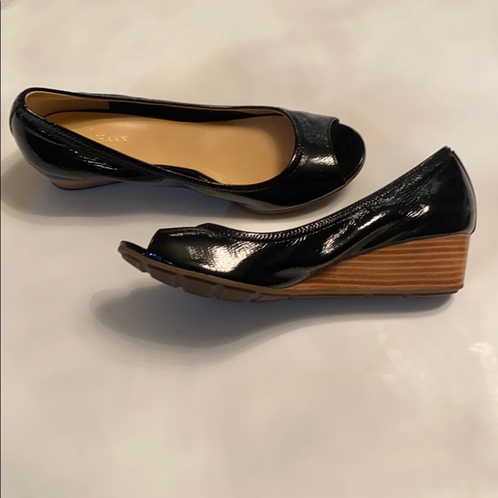 Cole Haan Open-Toe Wedge Black, 7 1/2B - Picture 2 of 4